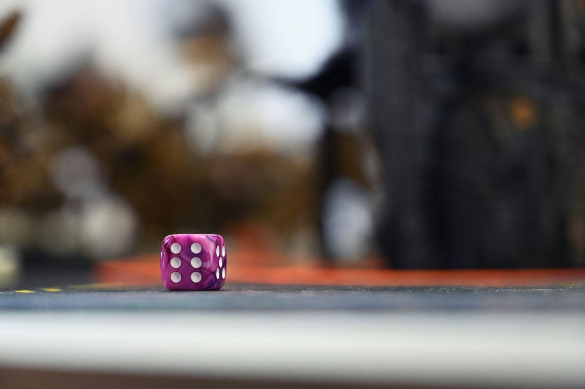 Derfor blir tilfeldighet morsommere når strukturen er tydelig